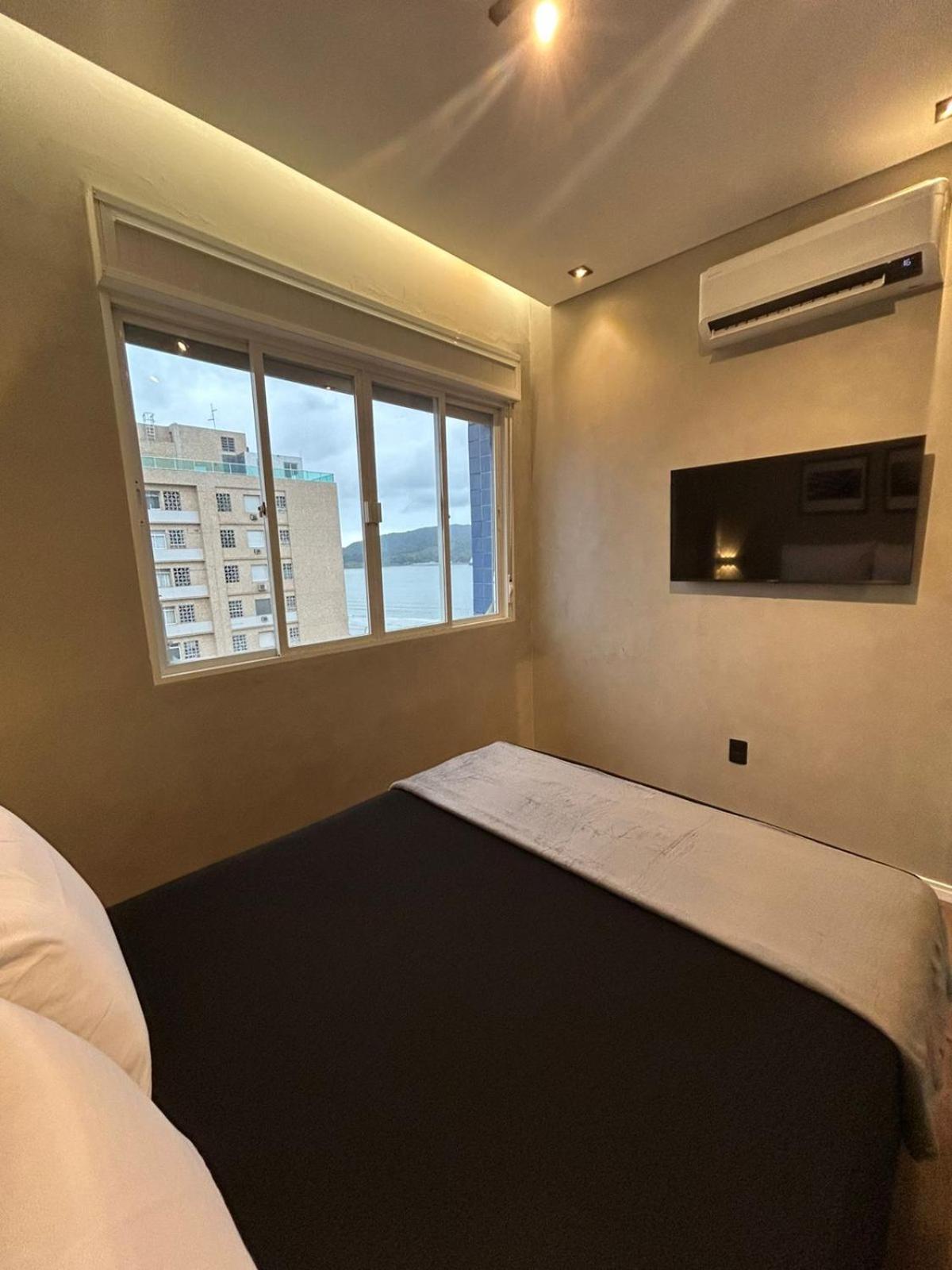 Apartamento Frente A Praia Do Embare Santos Екстериор снимка