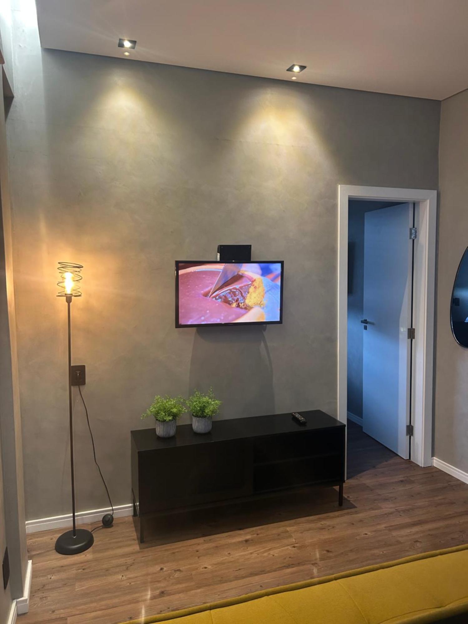 Apartamento Frente A Praia Do Embare Santos Екстериор снимка